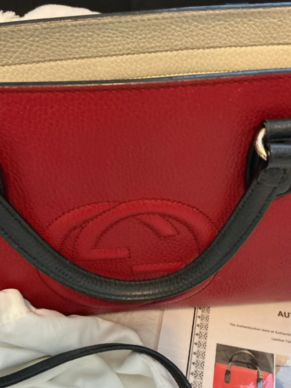 GUCCI AUTHENTIC SHOULDER BAG WITH CROSSBODY STRAP